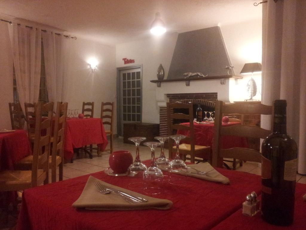 Hotel Restaurant Henri IV Eauze Eksteriør bilde