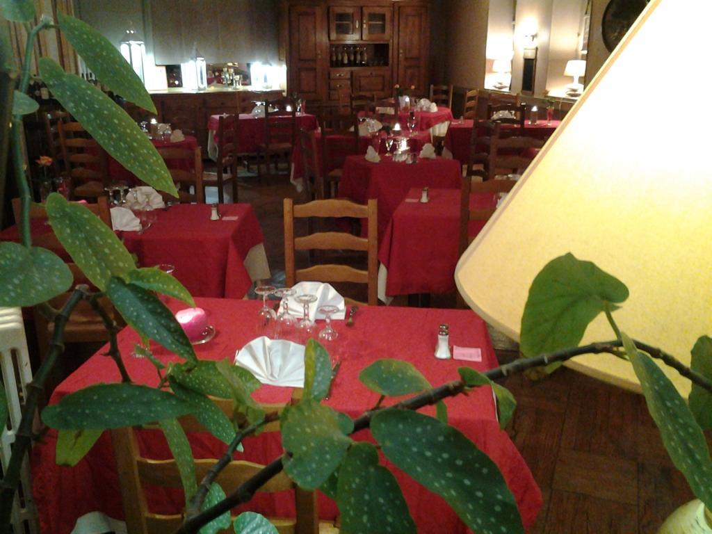 Hotel Restaurant Henri IV Eauze Eksteriør bilde