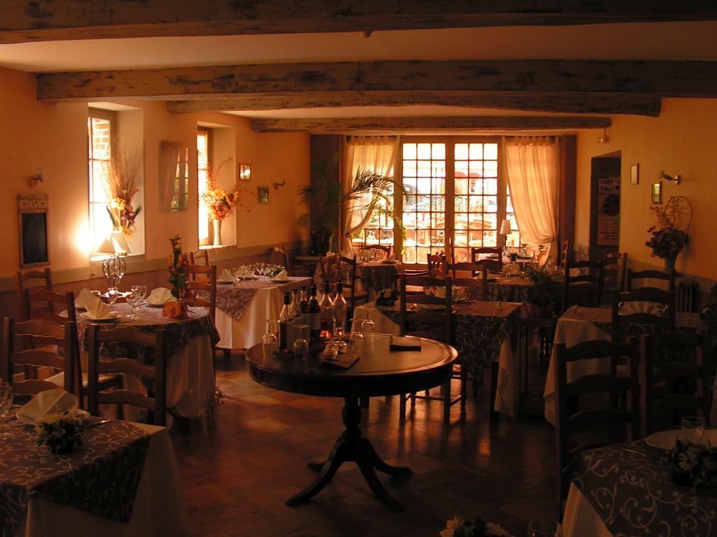 Hotel Restaurant Henri IV Eauze Eksteriør bilde